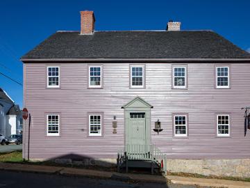 House for sale in Lunenburg - Garden