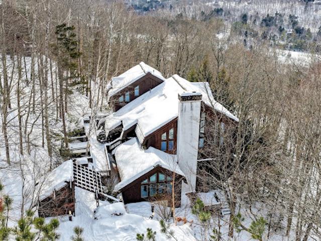 House with terrace