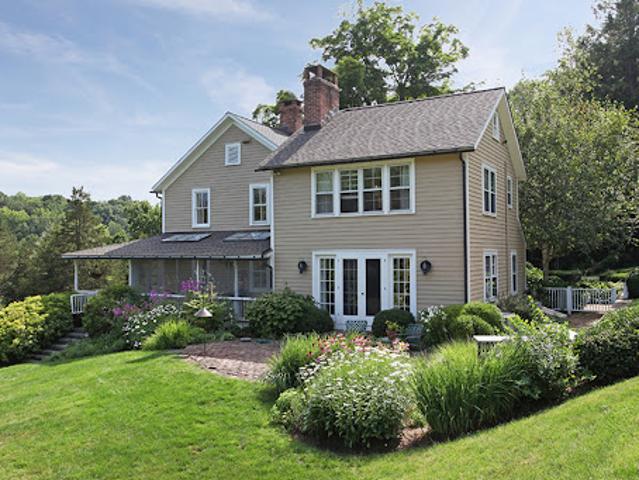 House with garden and terrace