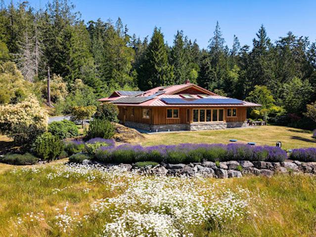 Seaside house with garden