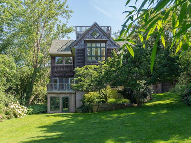 House with garden