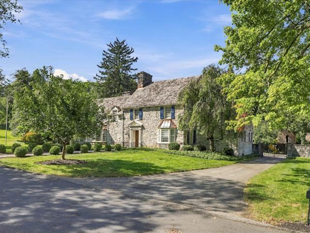 House with garden and terrace