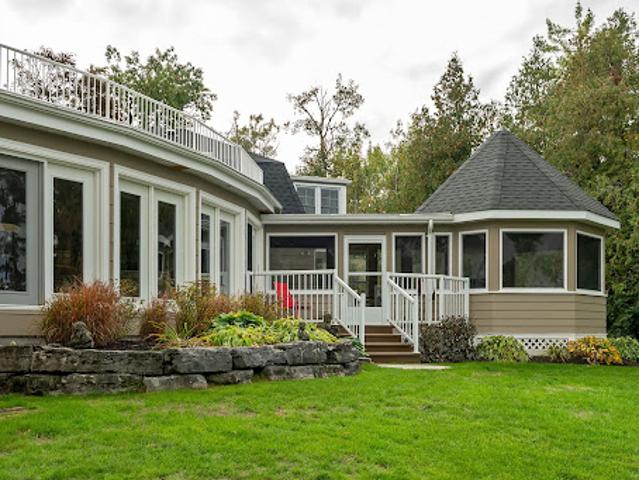House with garden and terrace