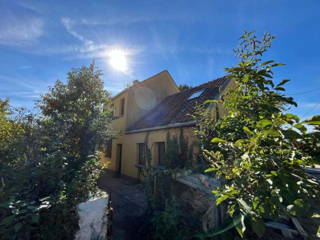 House with lots of character and garden in Ottenburg!