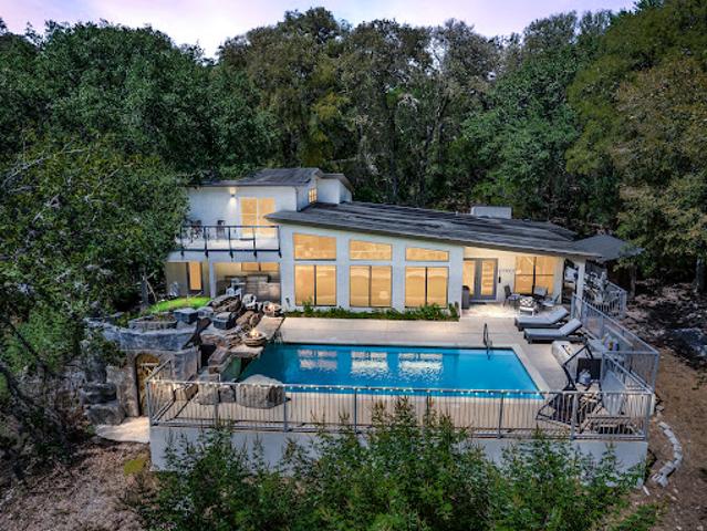 House with pool