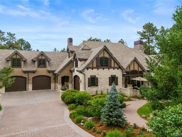 House with pool