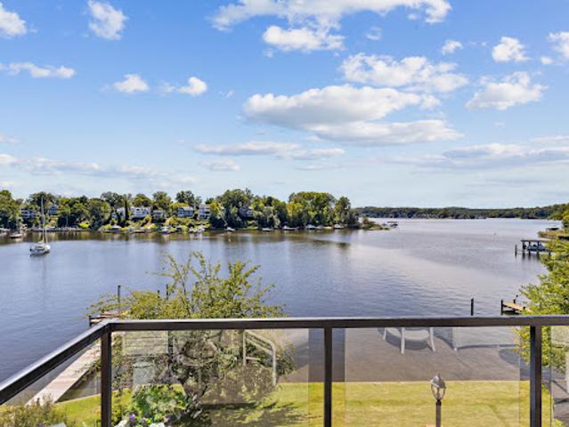 House with pool and terrace