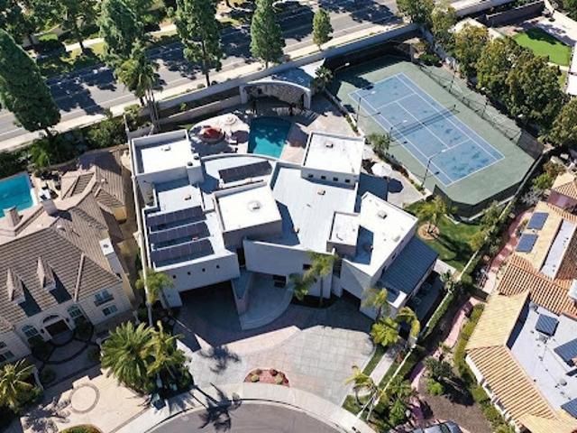 House with pool