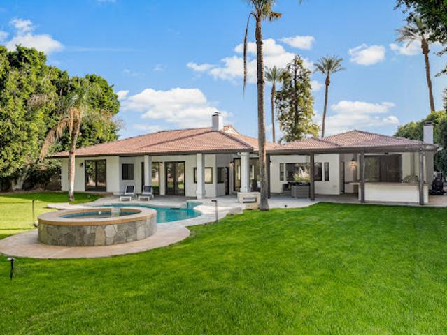 House with pool and garden