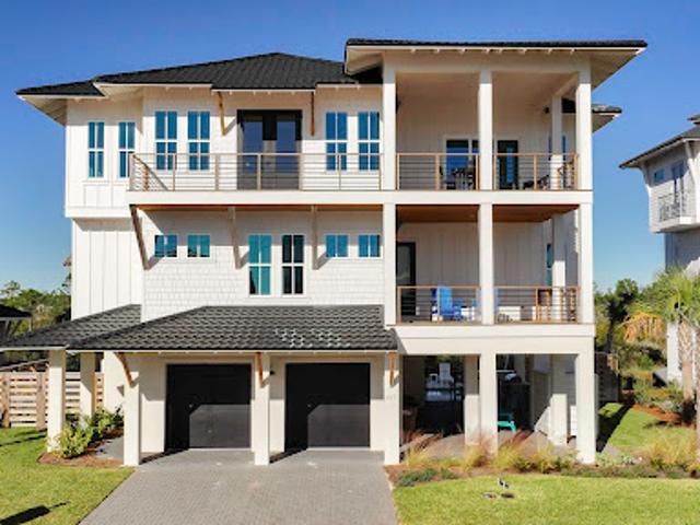 House with pool