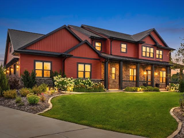 House with pool