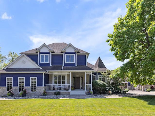 House with pool