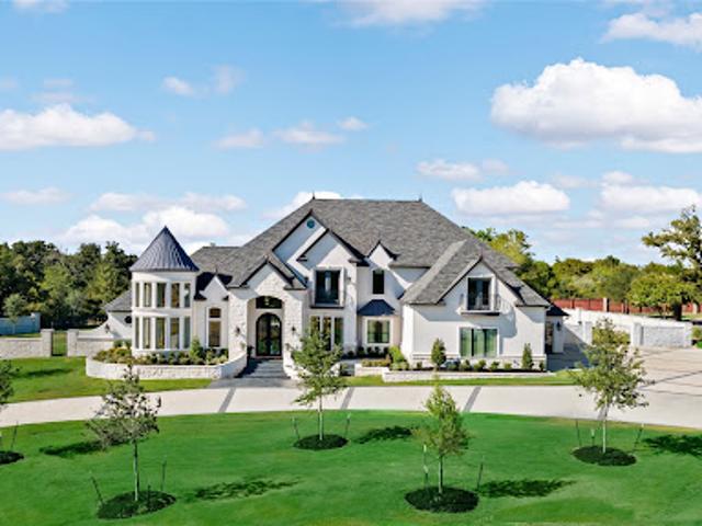 House with pool