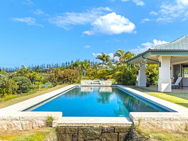House with pool
