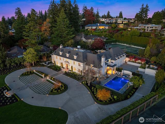 House with pool