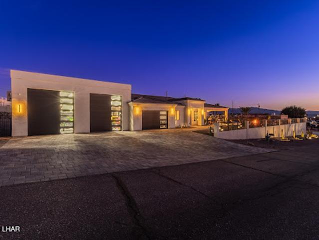 House with terrace