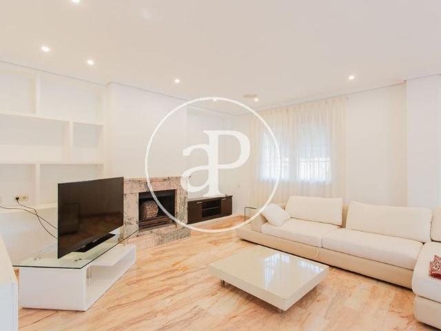House with swimming pool for rent in L'Eliana