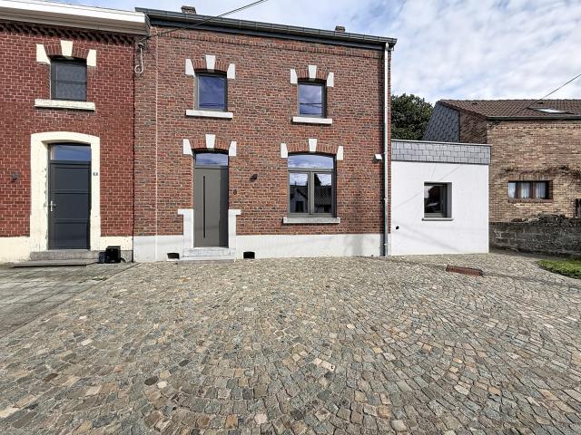 House with two bedrooms in Ambresin