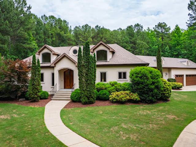 House with garden and terrace