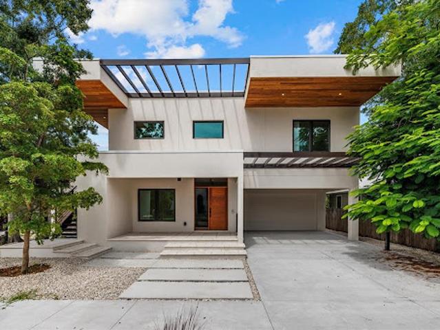 Contemporary house with terrace