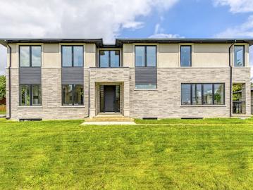 House with terrace