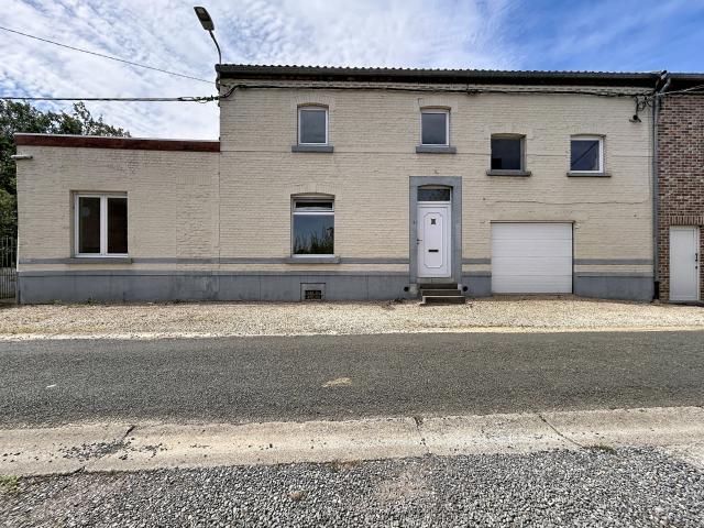 House with three bedrooms in Hannut