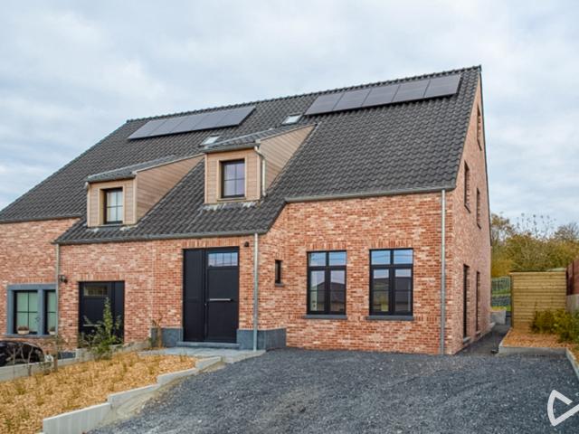 House with three bedrooms in Zwalm