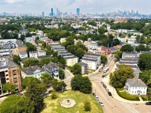 house with 14 bedroom, Boston MA ES105548093
