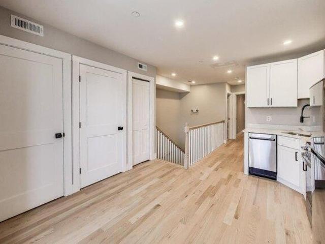 house with 14 bedroom, Boston MA ES105629075