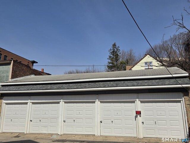 house with 14 bedroom, Waterbury CT ES105535506