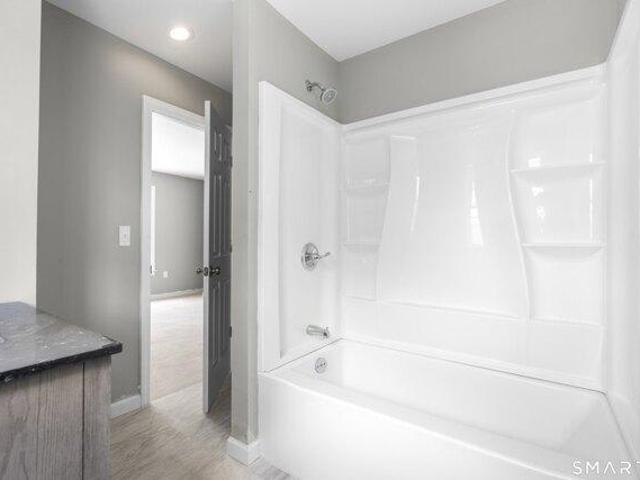 house with 16 bedroom, New Haven CT ES105424346