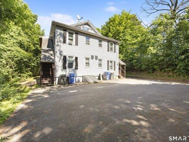 house with 10 bedroom, Manchester CT ES105416631
