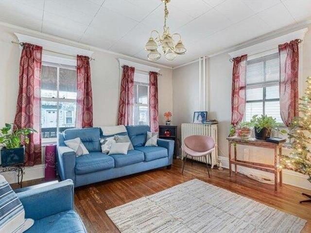 house with 10 bedroom, New Bedford MA ES104832141