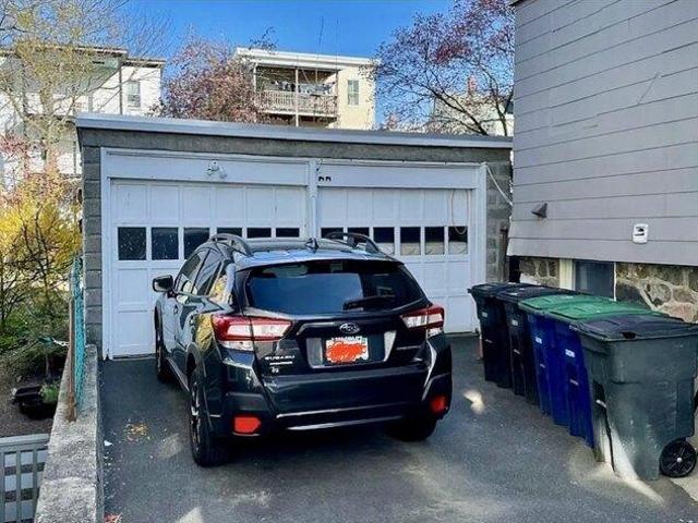 house with 10 bedroom, Somerville MA ES105443456