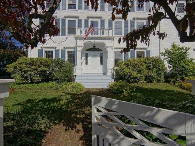 house with 10 bedroom, Portsmouth NH ES105536647