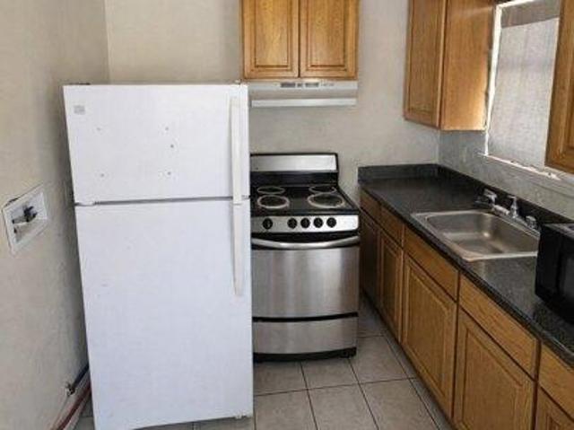 house with 10 bedroom, Waterbury CT ES105549909