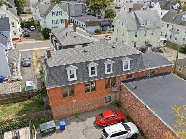 house with 10 bedroom, Taunton MA ES105416576