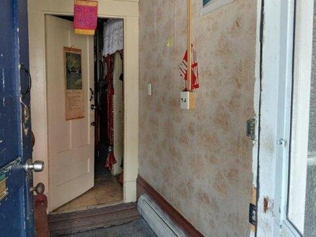 house with 11 bedroom, New Bedford MA ES105695221