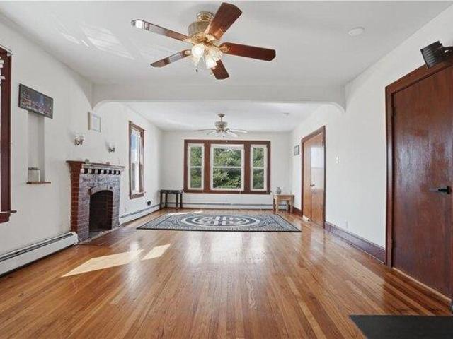house with 11 bedroom, Woonsocket RI ES104833958