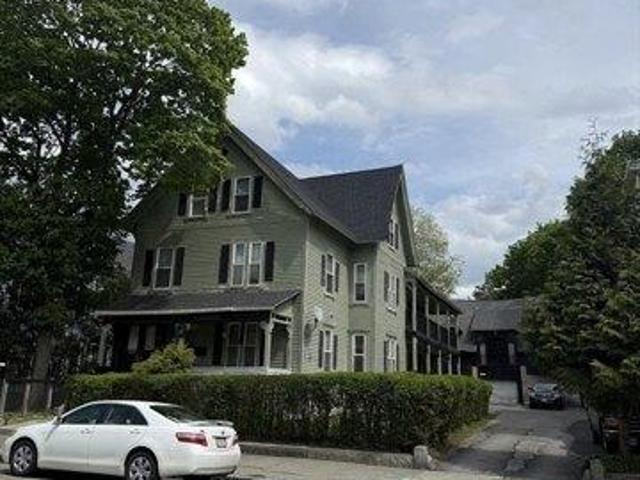 house with 11 bedroom, Worcester MA ES105534240