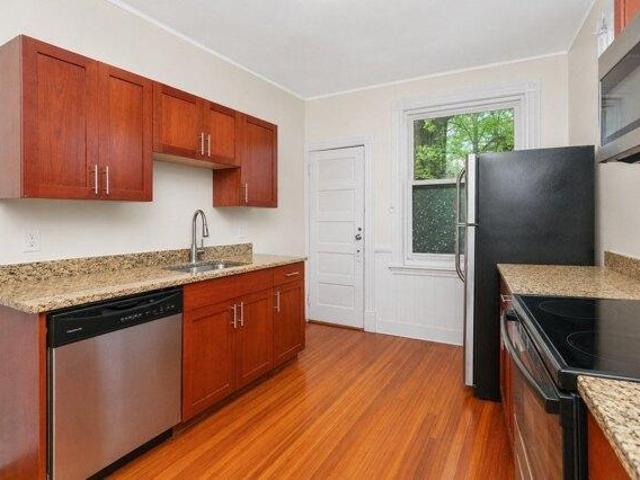 house with 12 bedroom, Boston MA ES105629088