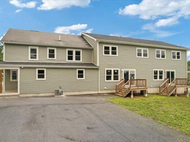 house with 12 bedroom, Dudley MA ES104609319