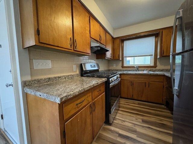 house with 12 bedroom, Fall River MA ES105516797