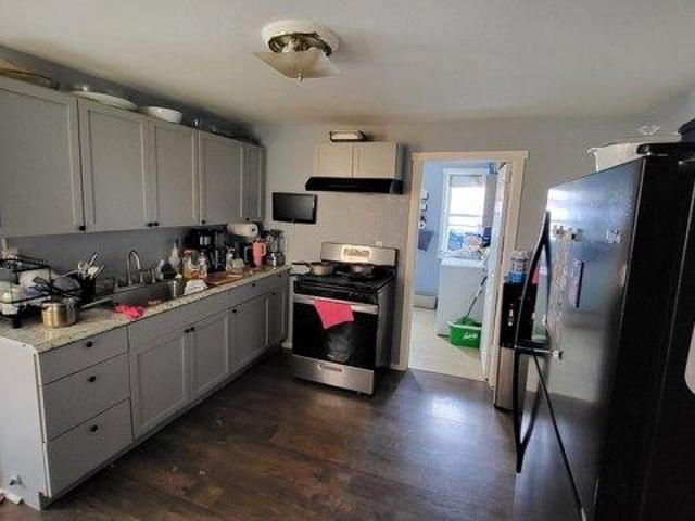 house with 12 bedroom, Lowell MA ES105514263