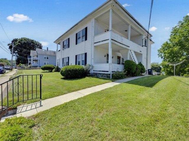 house with 12 bedroom, Southbridge MA ES105532062
