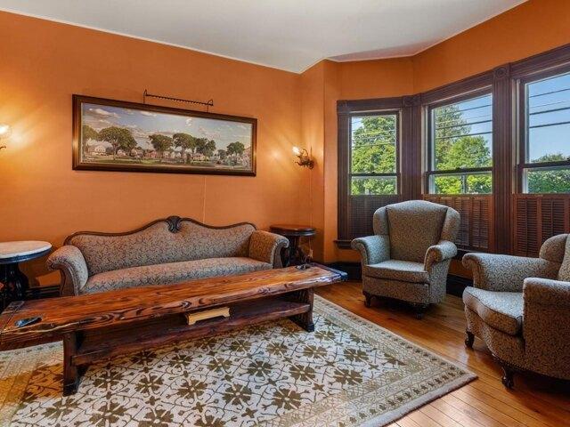 house with 12 bedroom, Shelburne VT ES105678384