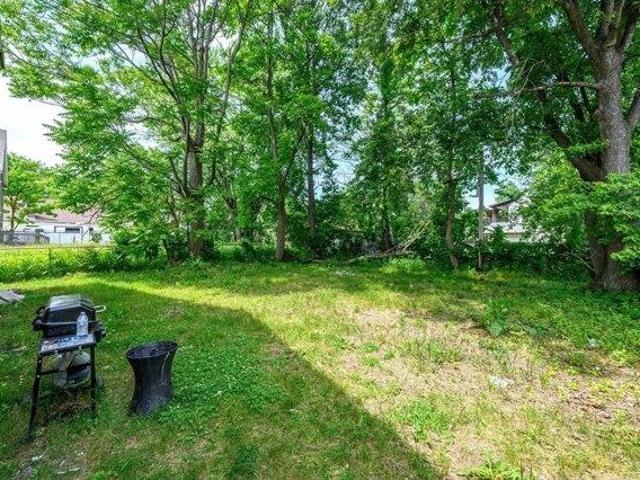 house with 12 bedroom, Springfield MA ES105290676