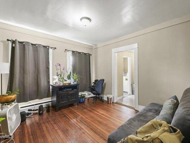 house with 12 bedroom, Pittsfield MA ES105385827
