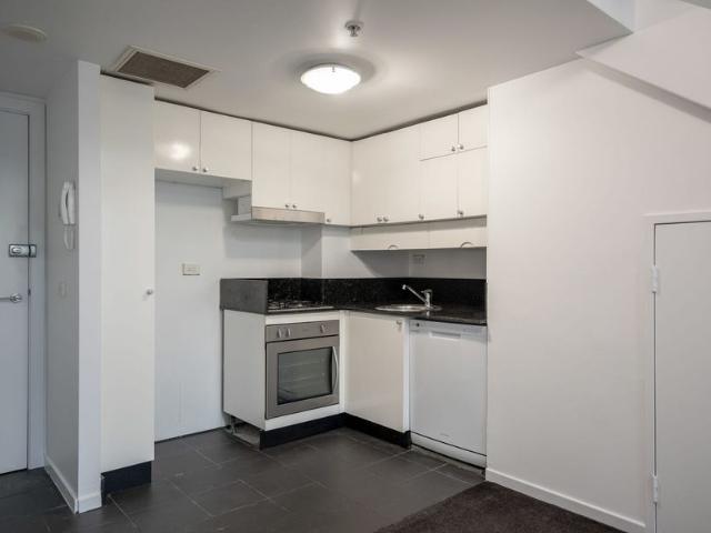 House with 1 bedroom, 1 bathroom & parking for 1 car