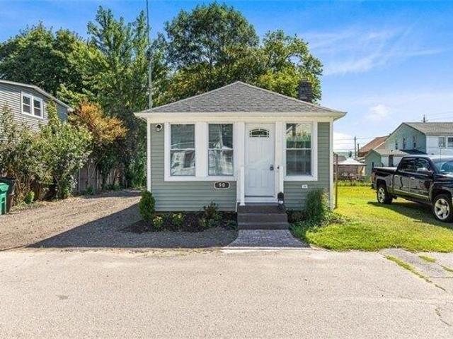 house with 1 bedroom, Warwick RI ES105477036